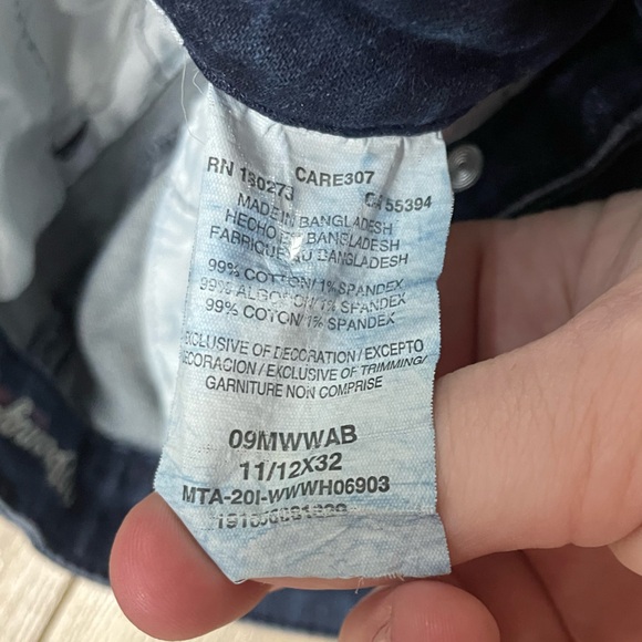 Wrangler Boot Cut Denim Jeans Medium Wash Women’s 32” Waist (Hem Altered) - Picture 6 of 7